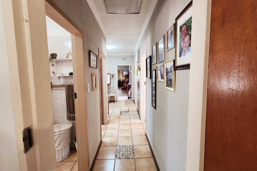 4 Bedroom Property for Sale in Wierda Park Gauteng