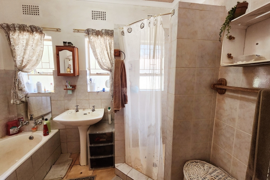 4 Bedroom Property for Sale in Wierda Park Gauteng