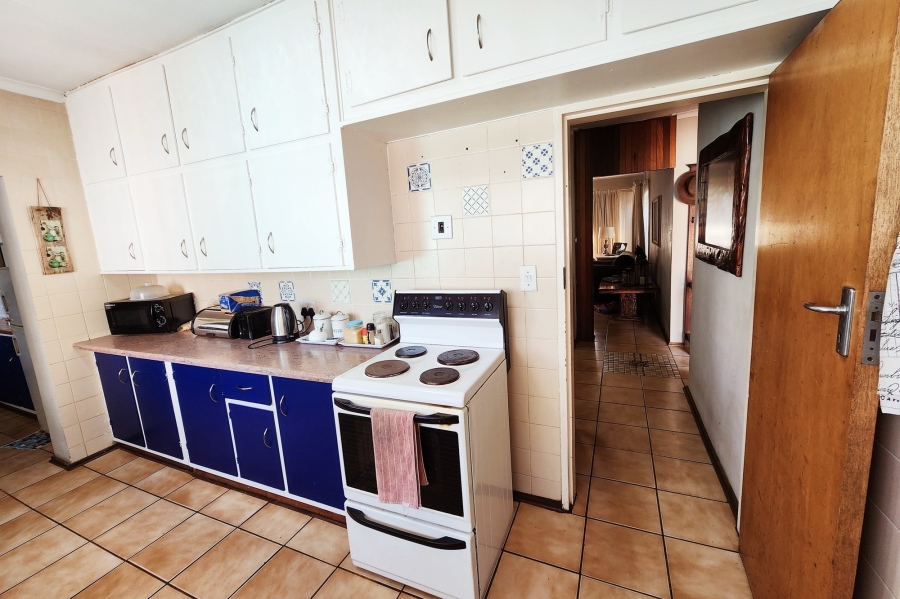 4 Bedroom Property for Sale in Wierda Park Gauteng