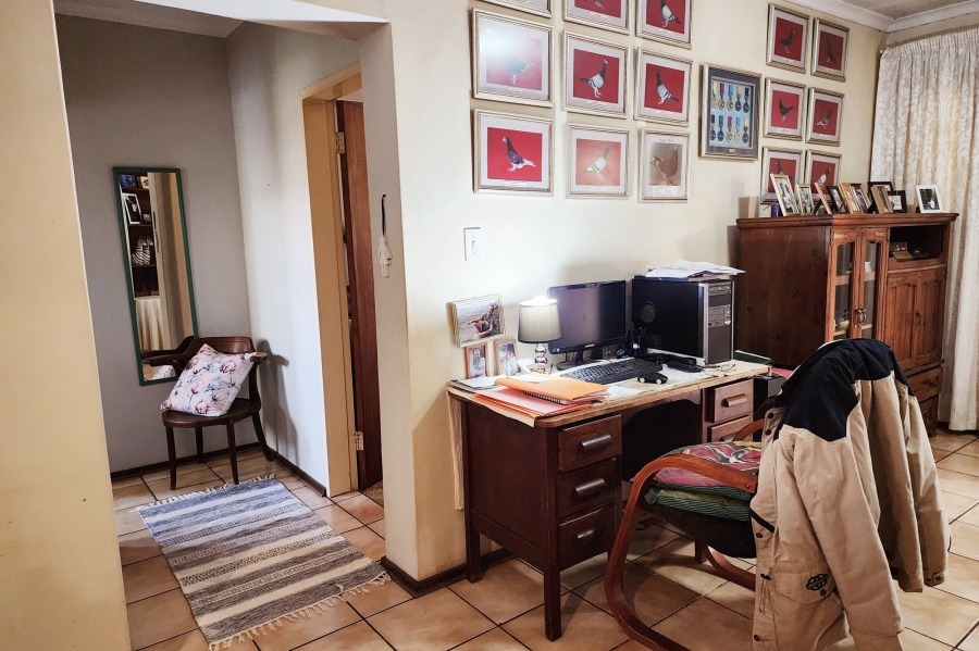 4 Bedroom Property for Sale in Wierda Park Gauteng