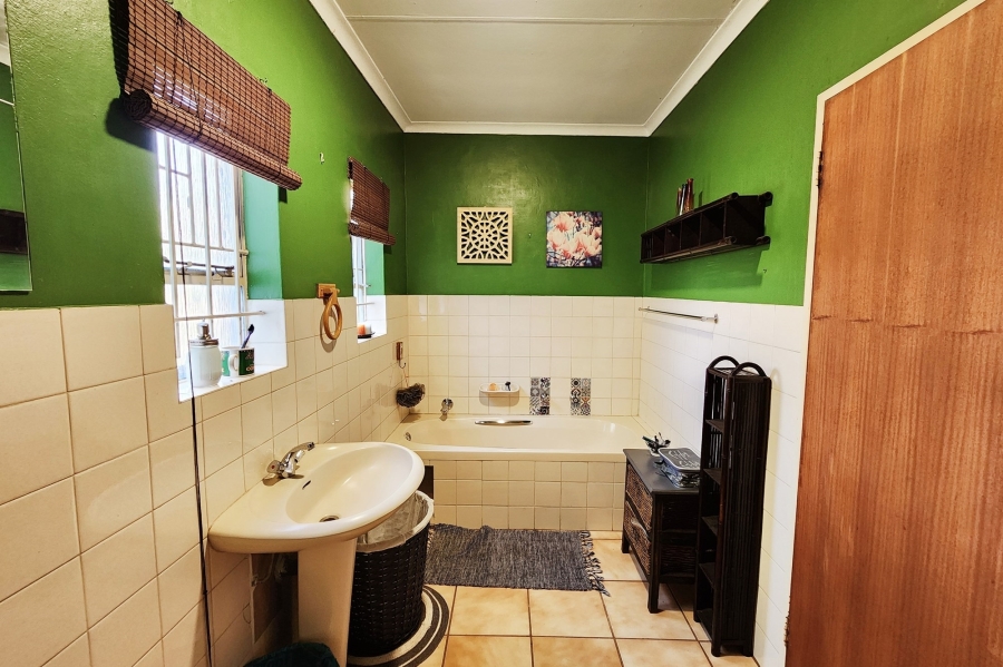4 Bedroom Property for Sale in Wierda Park Gauteng