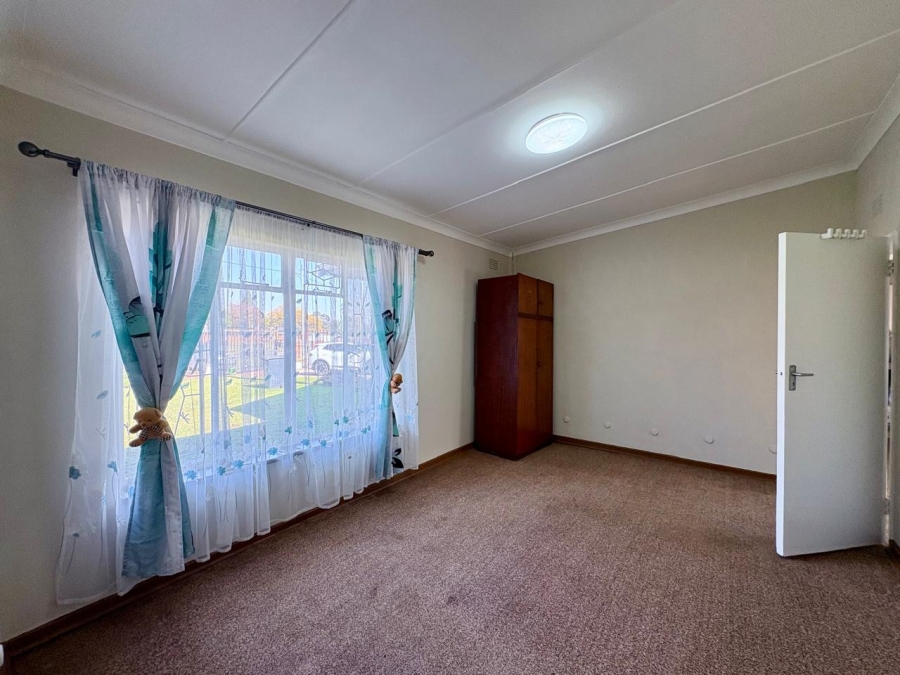 4 Bedroom Property for Sale in Dalview Gauteng