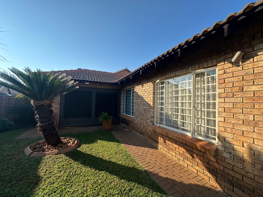 2 Bedroom Property for Sale in Annlin Gauteng