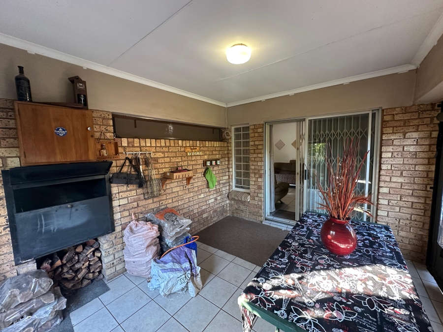 2 Bedroom Property for Sale in Annlin Gauteng