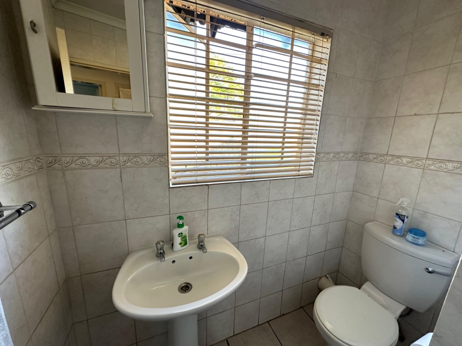 2 Bedroom Property for Sale in Annlin Gauteng