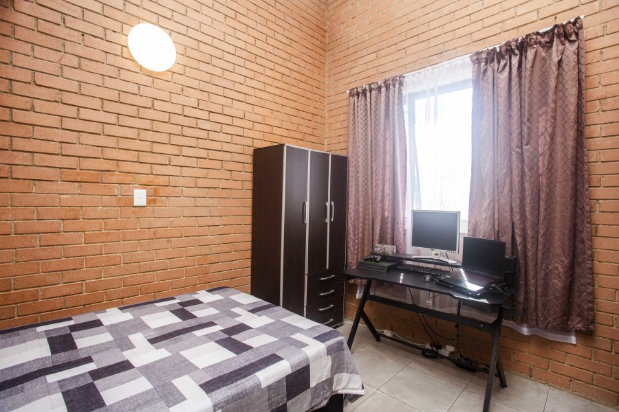 0 Bedroom Property for Sale in Waterfall Ridge Gauteng