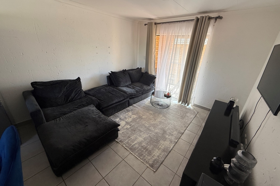 2 Bedroom Property for Sale in Princess A H Gauteng