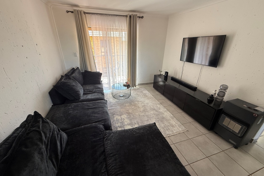 2 Bedroom Property for Sale in Princess A H Gauteng