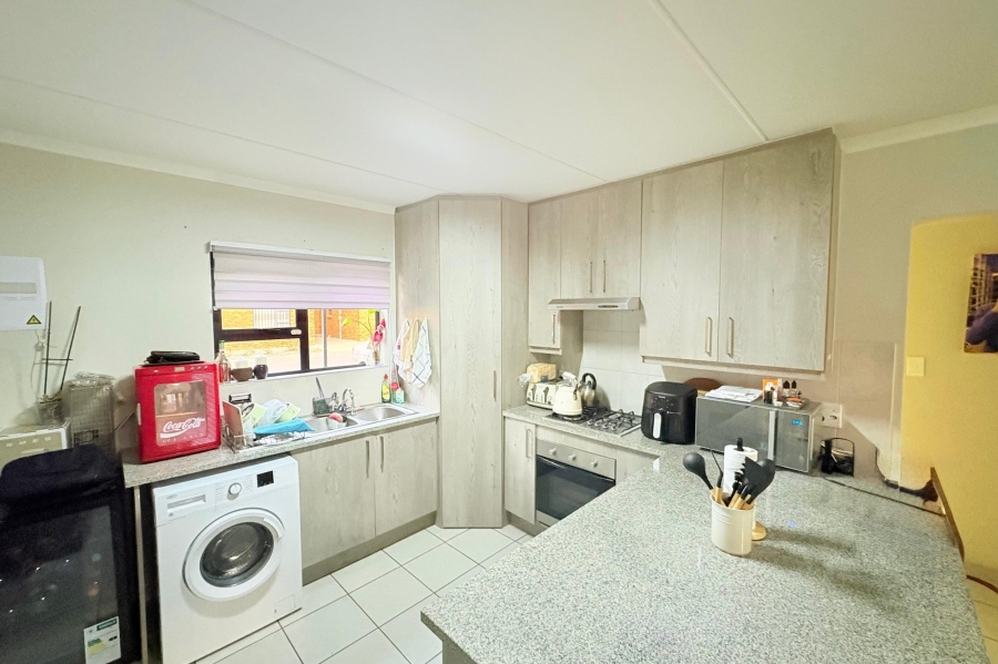 To Let 2 Bedroom Property for Rent in Rynfield Gauteng