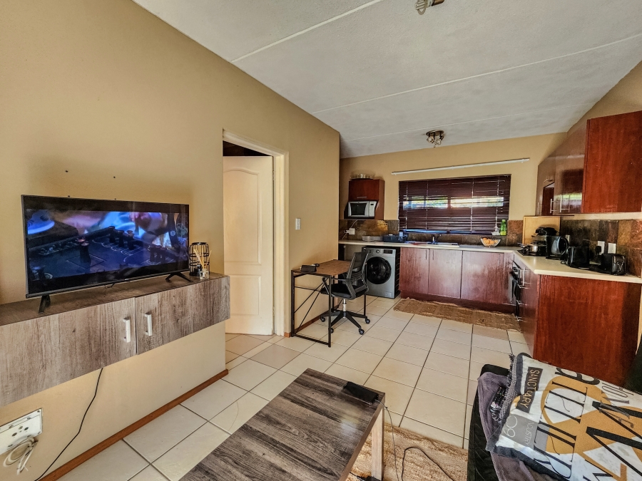 2 Bedroom Property for Sale in Honeydew Grove Gauteng