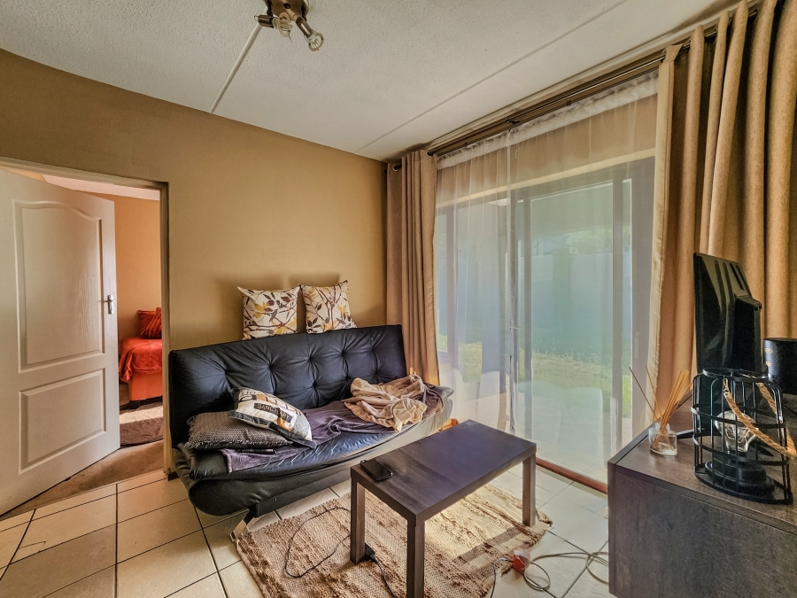 2 Bedroom Property for Sale in Honeydew Grove Gauteng