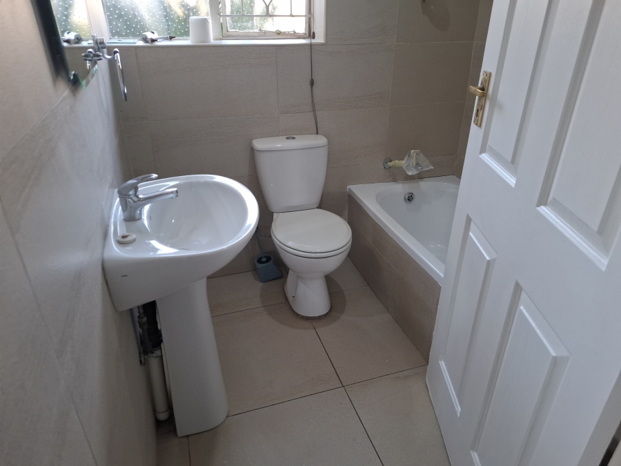To Let 3 Bedroom Property for Rent in Edenvale Central Gauteng