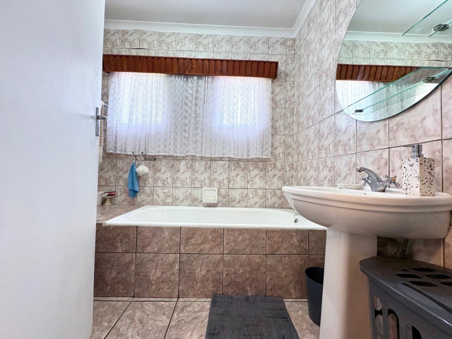 3 Bedroom Property for Sale in Minnebron Gauteng