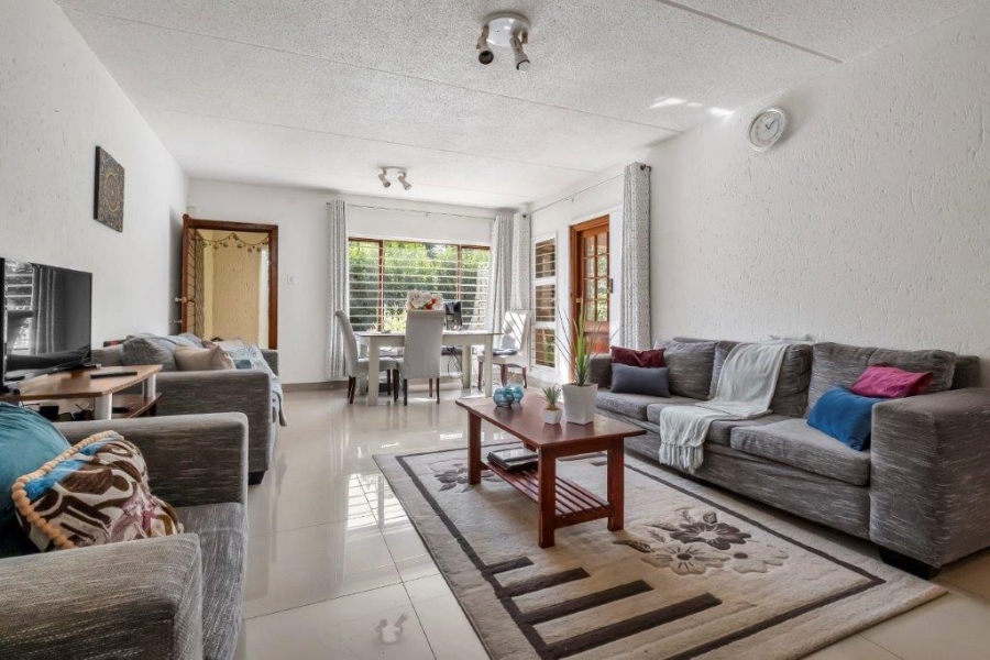 2 Bedroom Property for Sale in Bryanston Gauteng