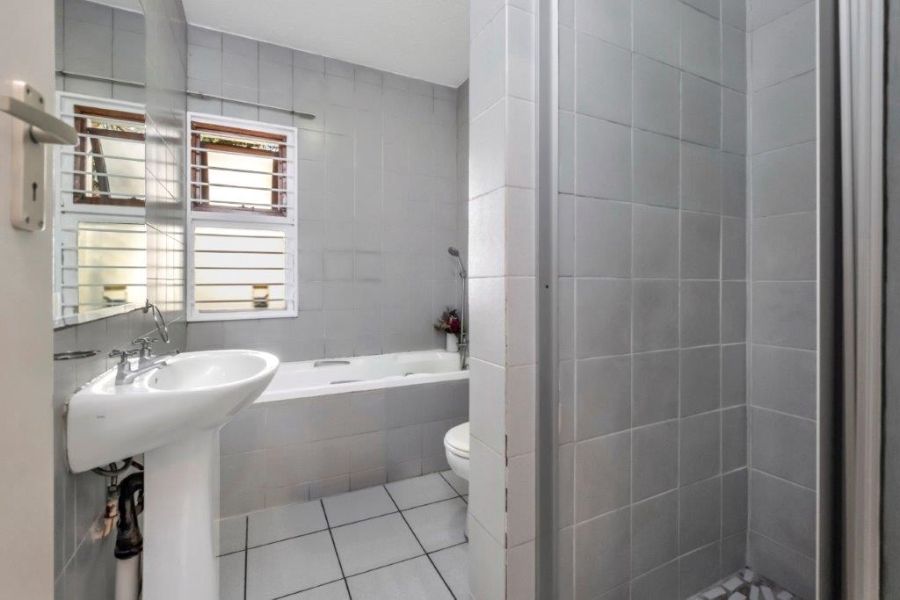 2 Bedroom Property for Sale in Bryanston Gauteng