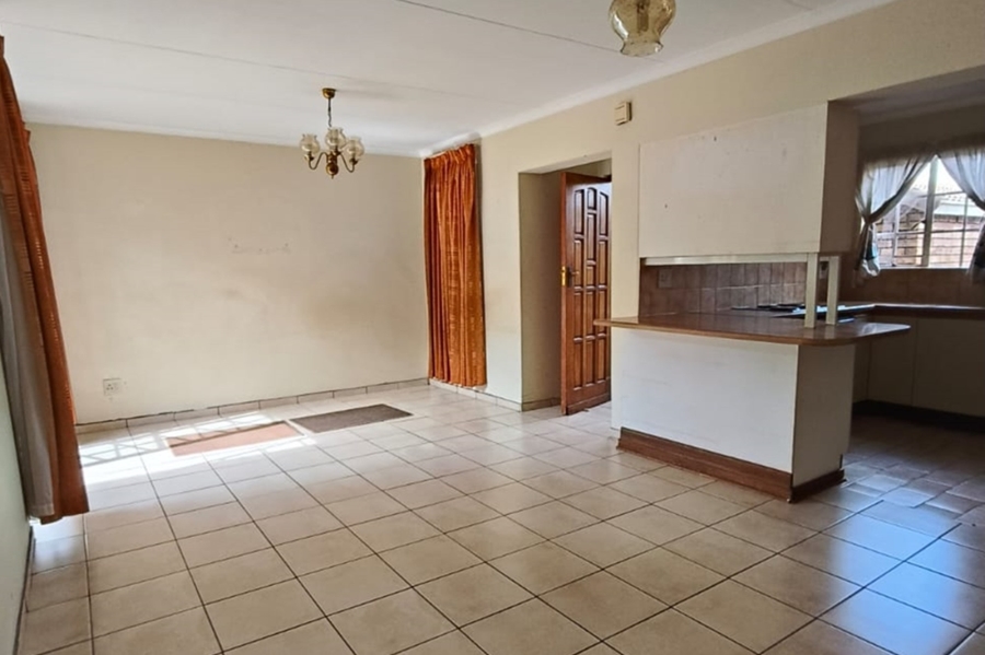 1 Bedroom Property for Sale in Brummeria Gauteng
