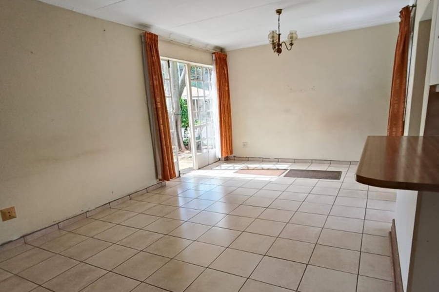 1 Bedroom Property for Sale in Brummeria Gauteng