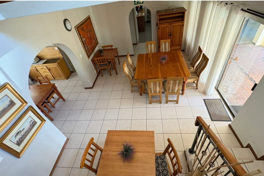 16 Bedroom Property for Sale in Magaliessig Gauteng