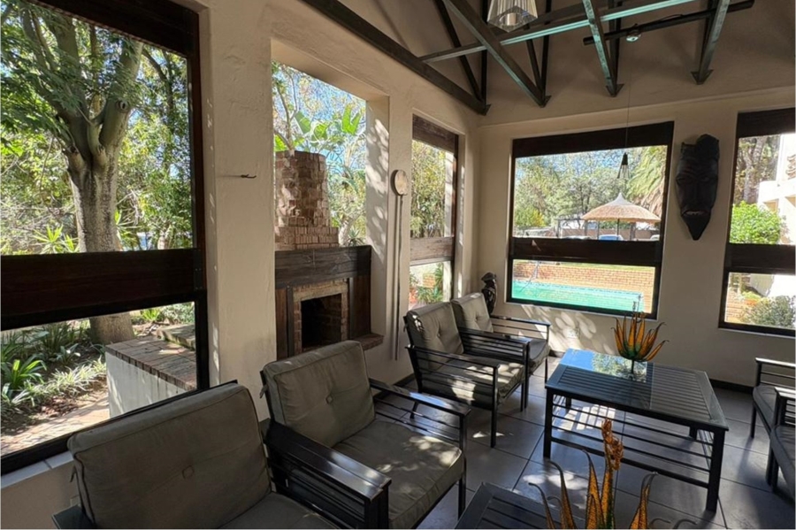 16 Bedroom Property for Sale in Magaliessig Gauteng