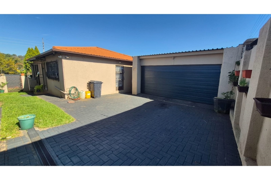 3 Bedroom Property for Sale in Noordheuwel Gauteng