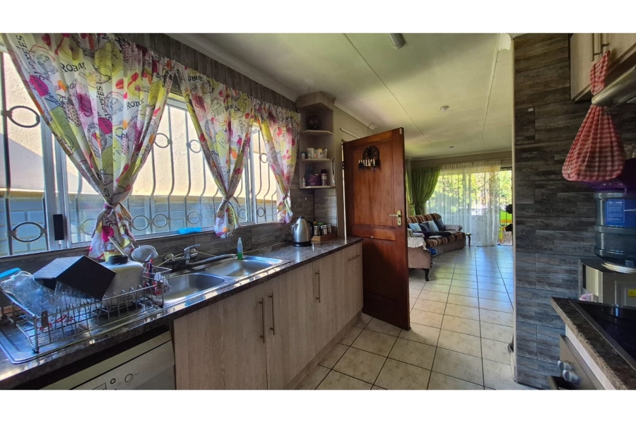 3 Bedroom Property for Sale in Noordheuwel Gauteng