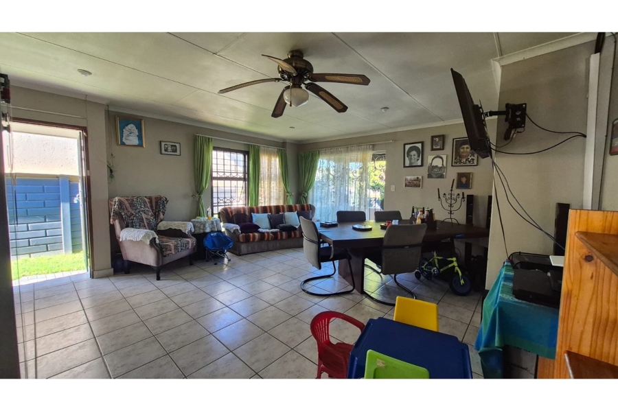 3 Bedroom Property for Sale in Noordheuwel Gauteng