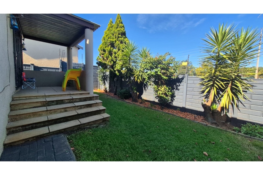 3 Bedroom Property for Sale in Noordheuwel Gauteng