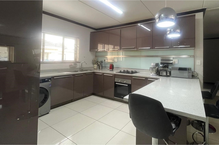 3 Bedroom Property for Sale in Carlswald Gauteng