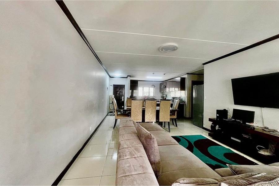 3 Bedroom Property for Sale in Carlswald Gauteng