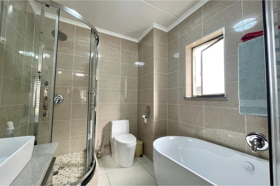 3 Bedroom Property for Sale in Carlswald Gauteng