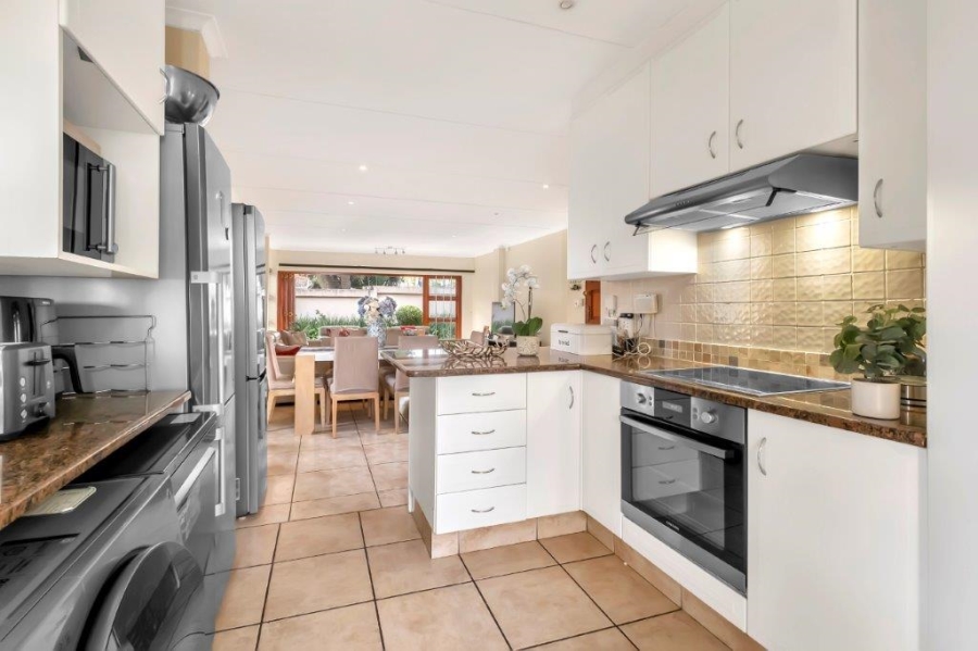 4 Bedroom Property for Sale in Bryanston Gauteng