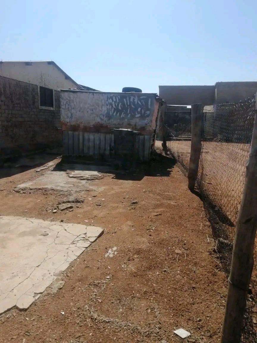 1 Bedroom Property for Sale in Bram Fischerville Gauteng