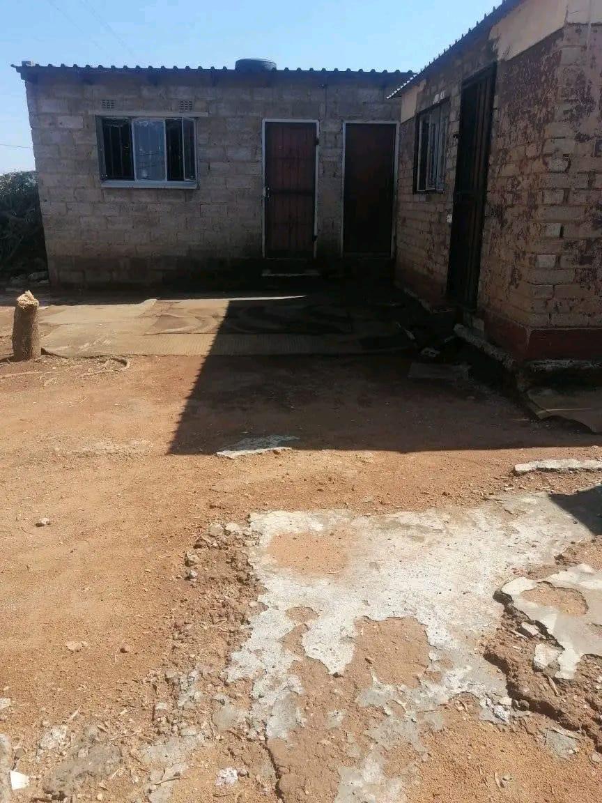 1 Bedroom Property for Sale in Bram Fischerville Gauteng