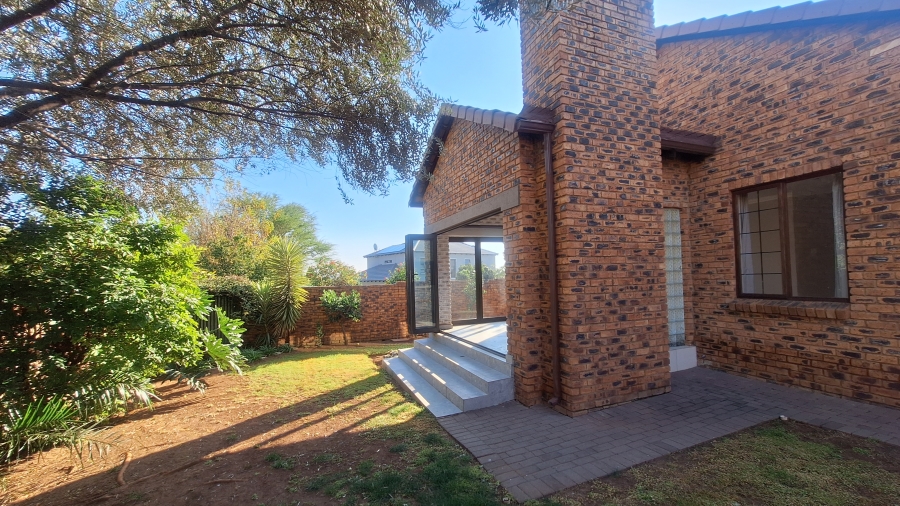 3 Bedroom Property for Sale in Thatchfield Estate Gauteng