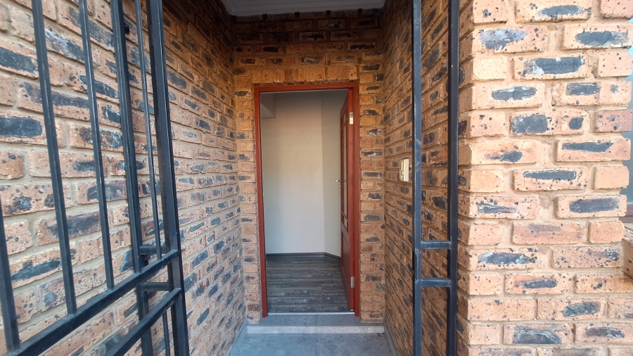 3 Bedroom Property for Sale in Thatchfield Estate Gauteng