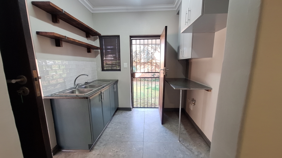 3 Bedroom Property for Sale in Thatchfield Estate Gauteng
