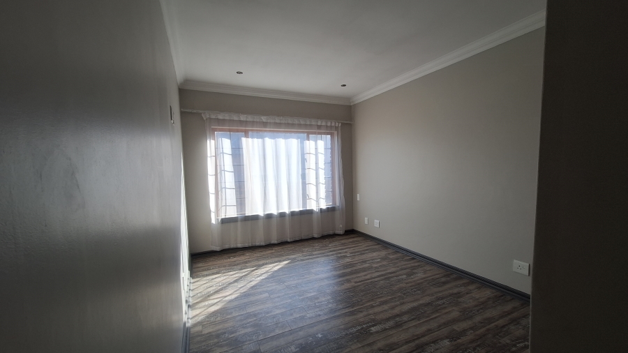 3 Bedroom Property for Sale in Thatchfield Estate Gauteng