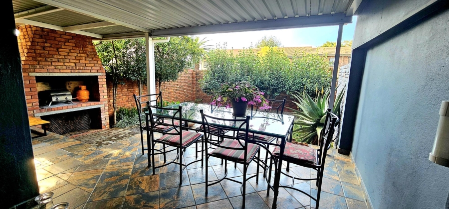 3 Bedroom Property for Sale in Hennopspark Gauteng