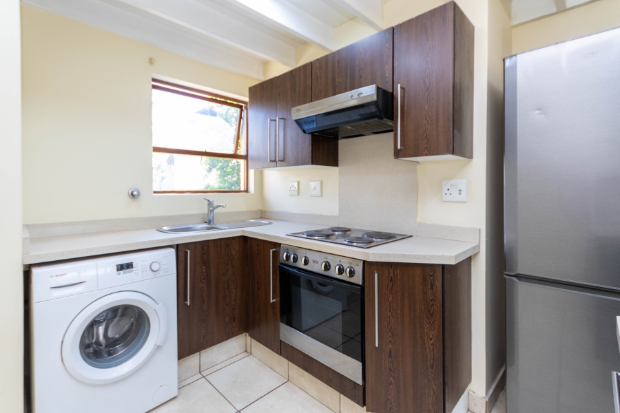 To Let 2 Bedroom Property for Rent in Fourways Gauteng