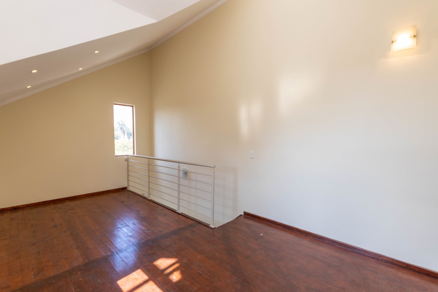 To Let 2 Bedroom Property for Rent in Fourways Gauteng