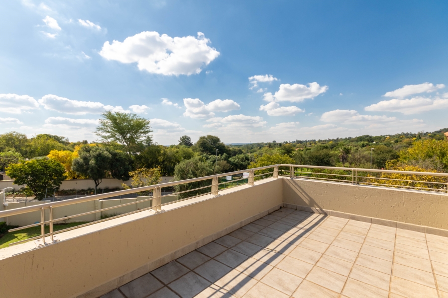 To Let 2 Bedroom Property for Rent in Fourways Gauteng