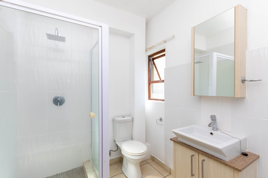 To Let 2 Bedroom Property for Rent in Fourways Gauteng