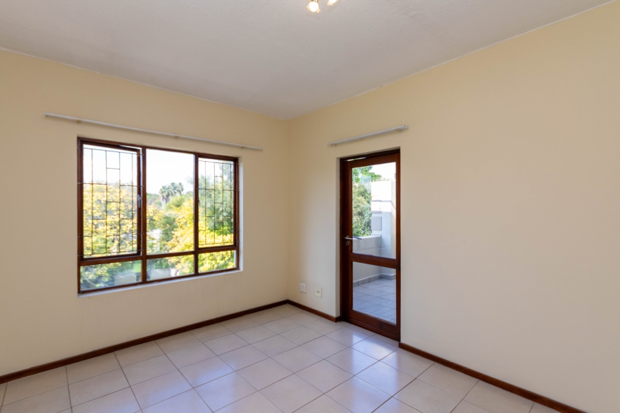 To Let 2 Bedroom Property for Rent in Fourways Gauteng