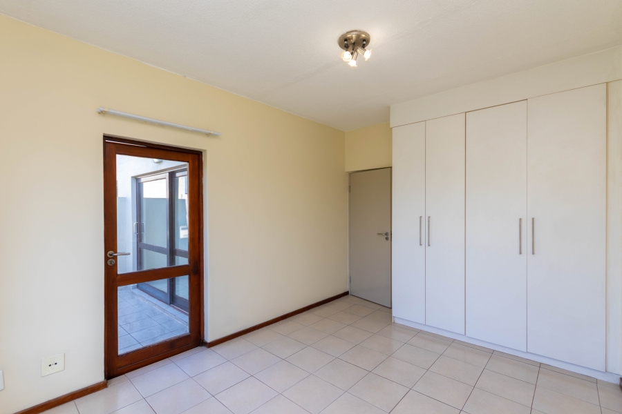 To Let 2 Bedroom Property for Rent in Fourways Gauteng