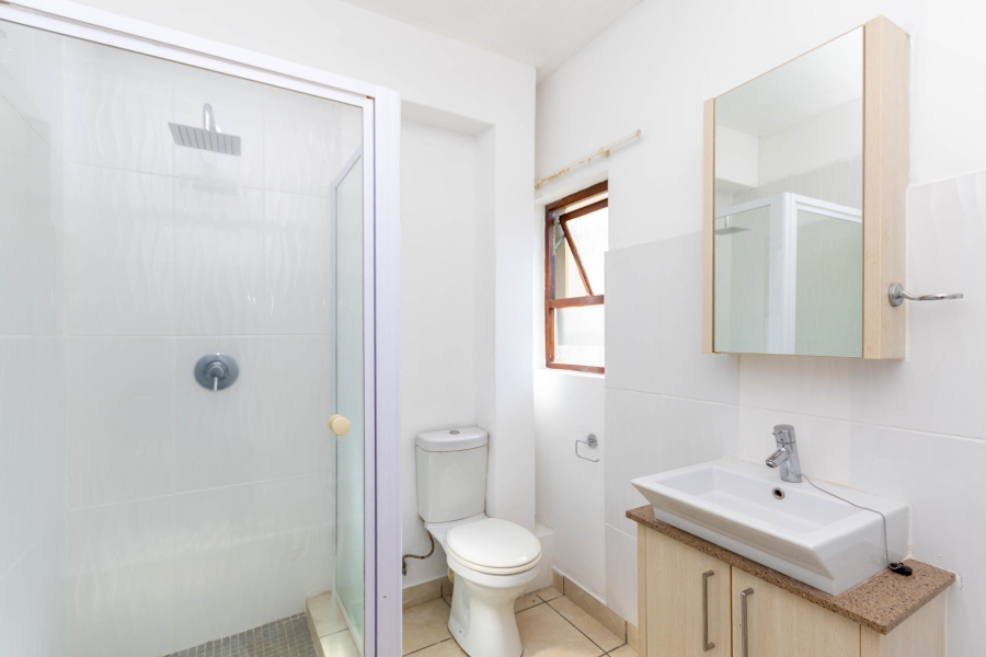 To Let 2 Bedroom Property for Rent in Fourways Gauteng