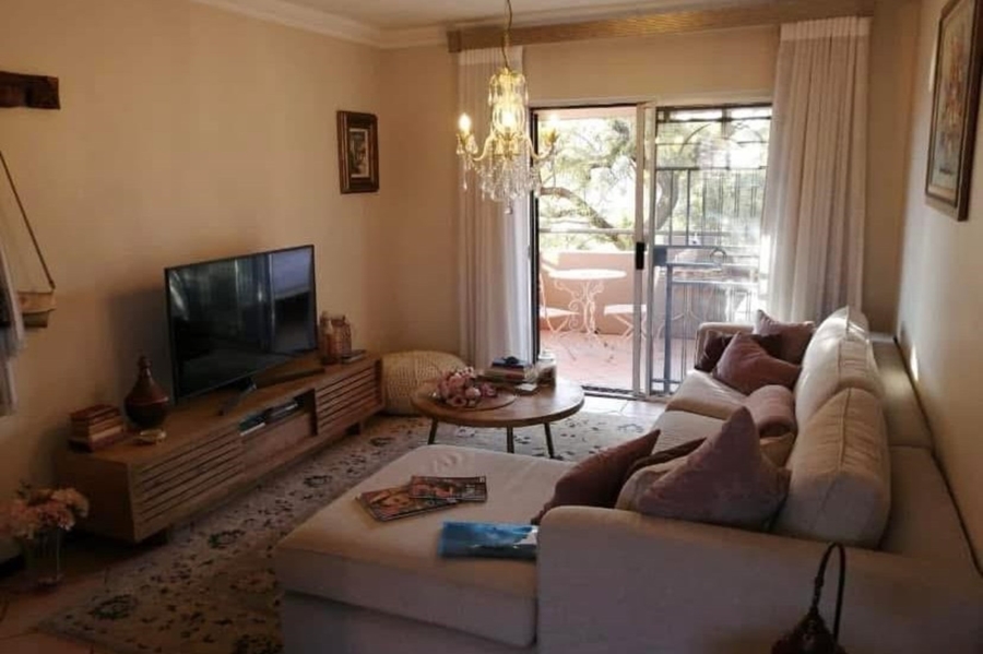 3 Bedroom Property for Sale in Die Hoewes Gauteng