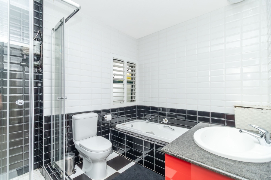 3 Bedroom Property for Sale in Morningside Gauteng