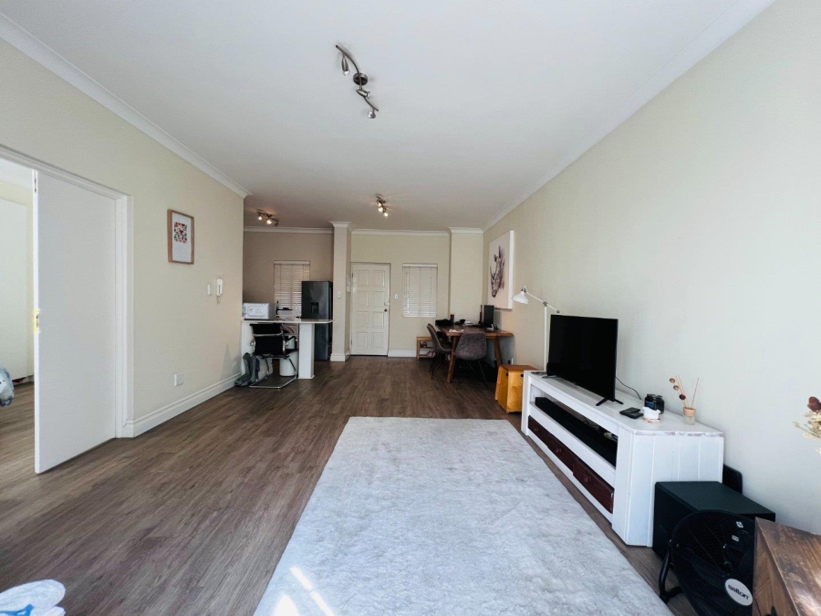 To Let 1 Bedroom Property for Rent in Dunkeld West Gauteng
