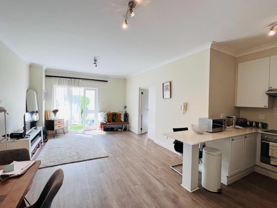 To Let 1 Bedroom Property for Rent in Dunkeld West Gauteng