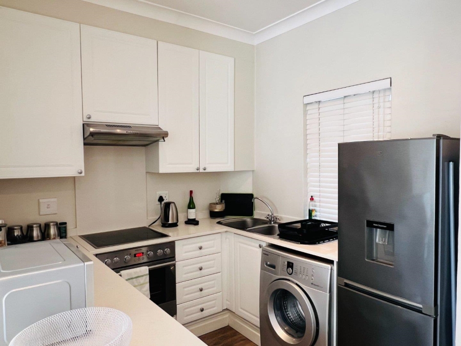 To Let 1 Bedroom Property for Rent in Dunkeld West Gauteng